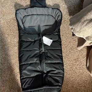 Orzbow Black Puffer car seat/stroller insert